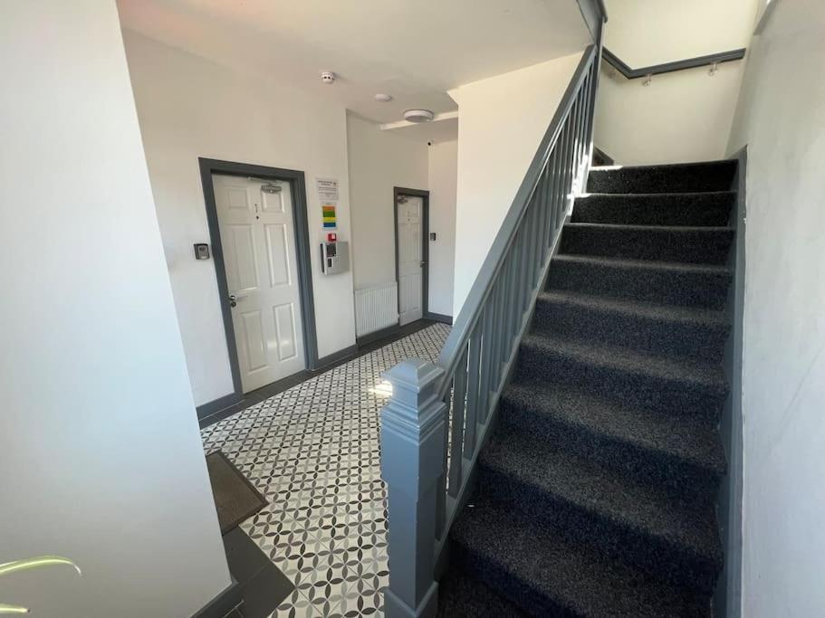 Newly Refurbished Studio, Great Location 8 Studios Nottingham Eksteriør billede
