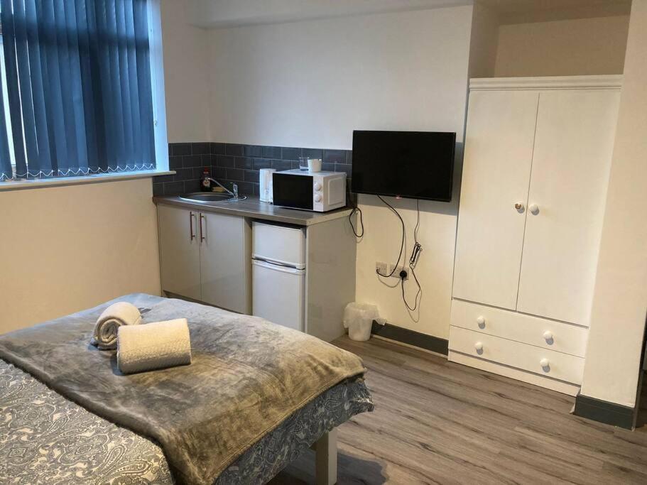Newly Refurbished Studio, Great Location 8 Studios Nottingham Eksteriør billede