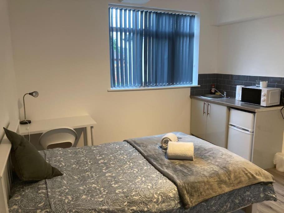 Newly Refurbished Studio, Great Location 8 Studios Nottingham Eksteriør billede